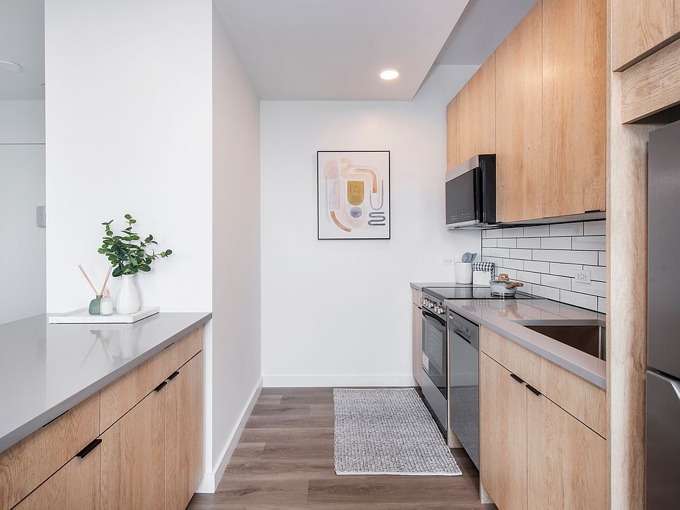 1st image of 1856 Park Ave #6N