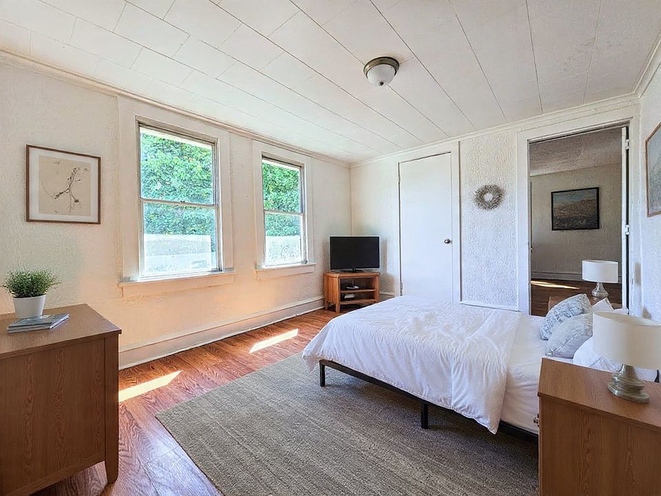 1st image of 29 Drummond St #3