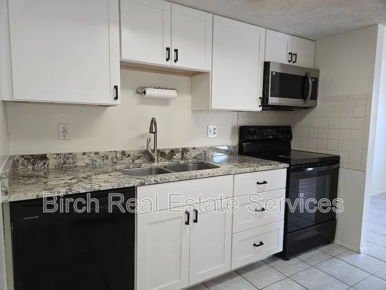 133 Sabal Ct #H — Photo 7