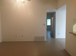 813 Lexington Rd APT B, Elgin, TX 78621