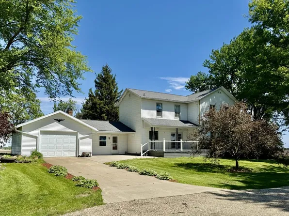 2932 State Route 17, Galva, IL 61434