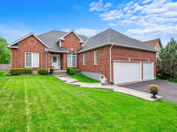 85 Ferncroft Dr, Georgina, ON L4P 4G7