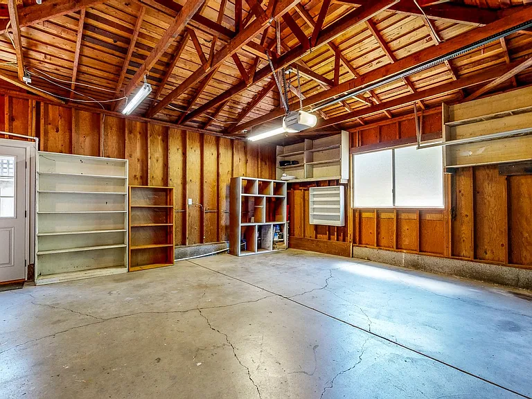 2146 Rivera Dr — Photo 63