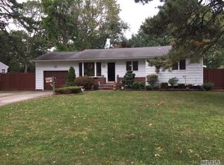 1460 Richland Blvd, Bay Shore, NY 11706