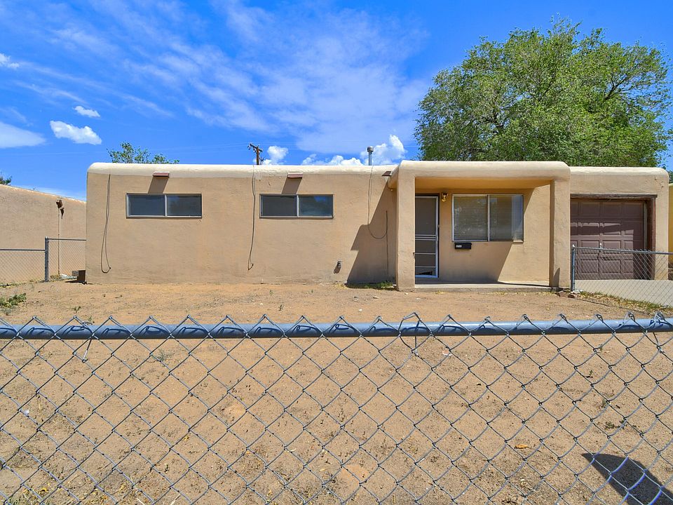 1st image of 4704 Norma Dr NE