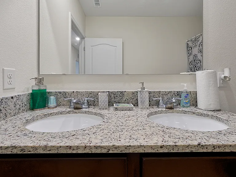 9673 Black Walnut Dr — Photo 50