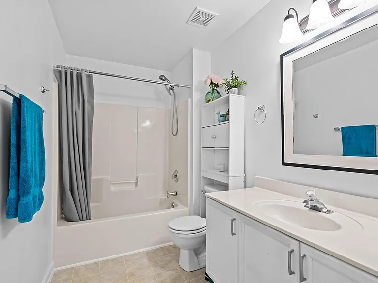 6601 Courtland St — Photo 5