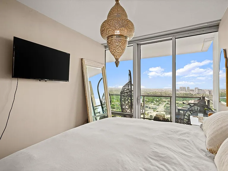 300 Bowie St #3806 — Photo 16
