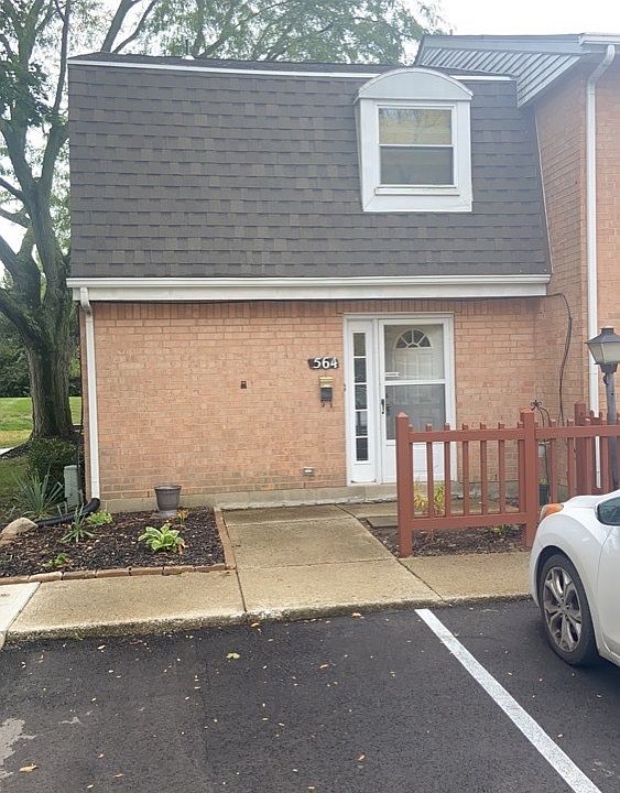 1st image of 564 Adrian Ct
