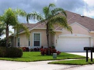 379 W Tangerine Sq SW, Vero Beach, FL 32968