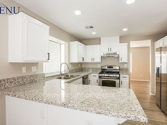 3rd image of 1829 La Villa Dr