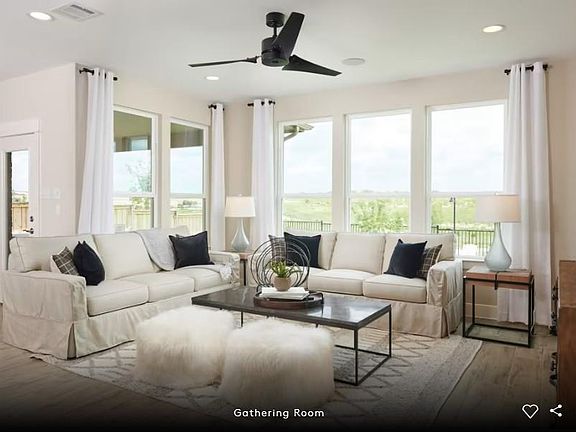 5th image of 536 Rubber Tree Way