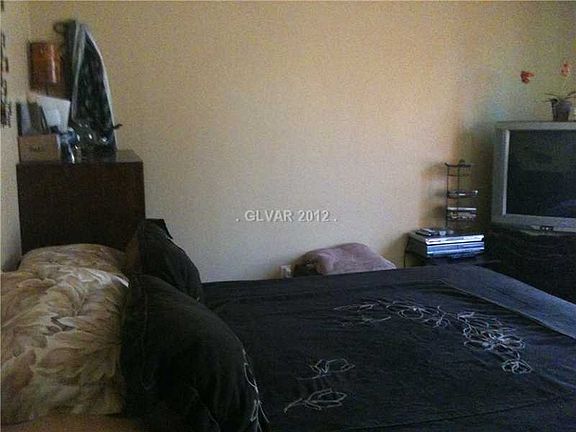 5th image of 5088 Nardini Ave