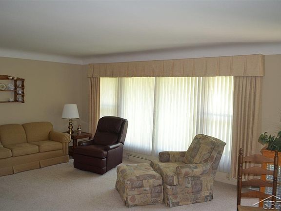 4th image of 2653 Luella Ave