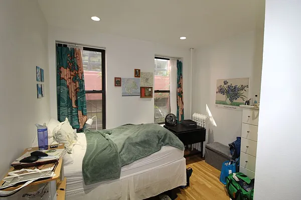 Rented by Mossanen Group | media 27