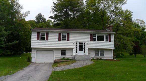 1st image of 5 Maplewood Dr