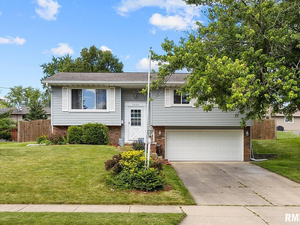 1st image of 3205 W Birkshire Dr