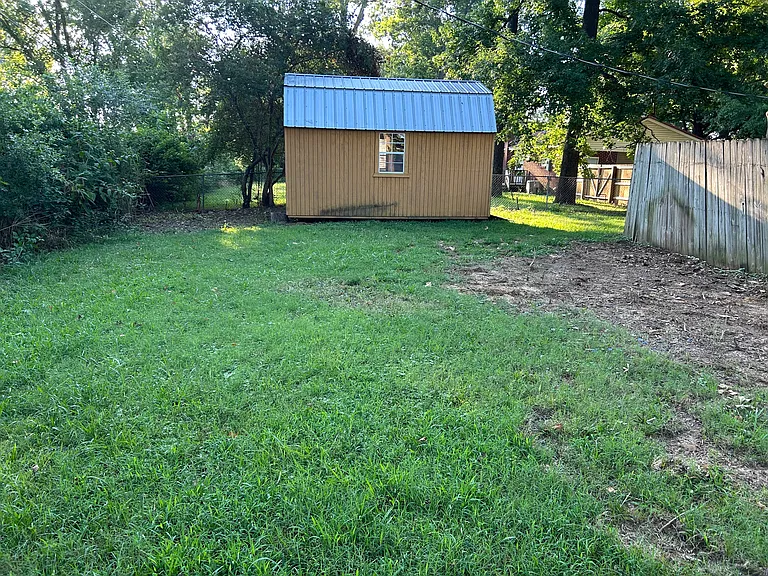 112 Chrisp Ave — Photo 16