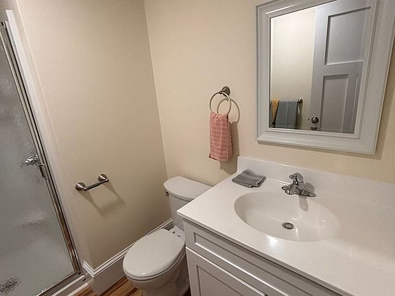 2nd image of 49 Cumberland St Floor 2