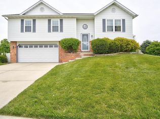 72 Ashbrooke, Troy, IL 62294