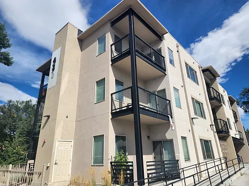 430 W Pikes Peak Ave Photo 1