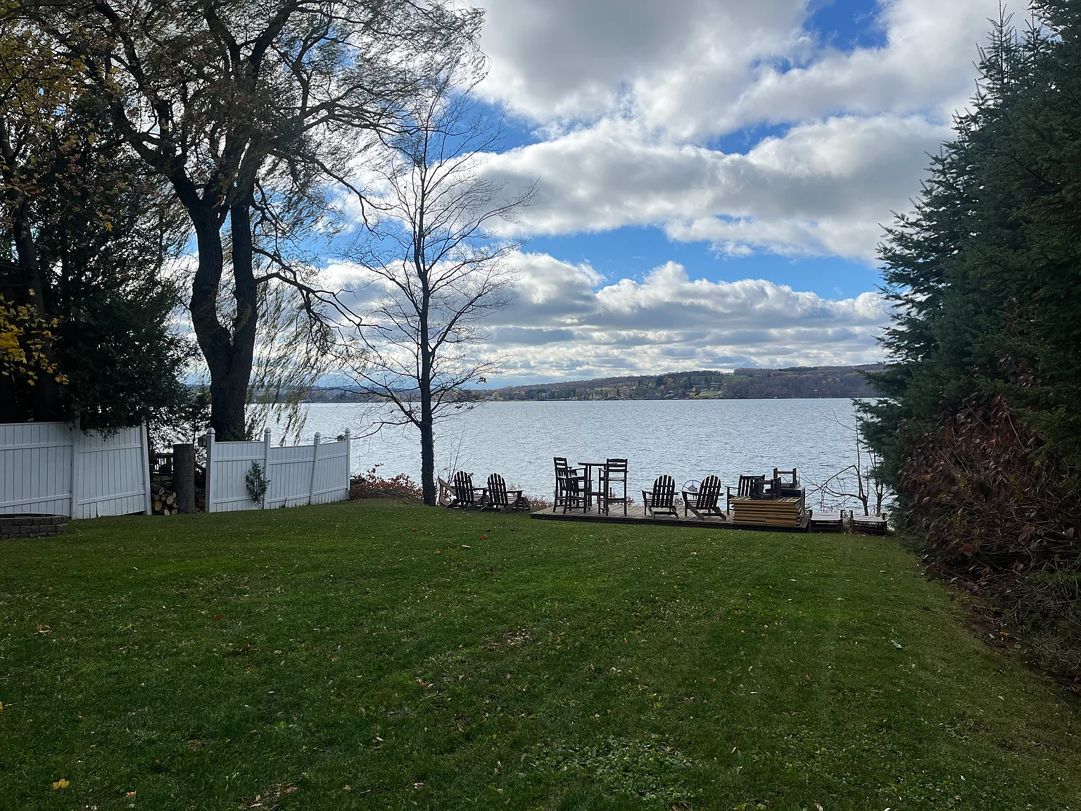 1745 Shady Bend Ln — Photo 4