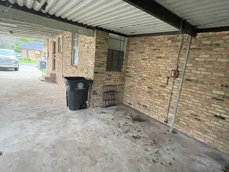 4236 Delaware St — Photo 20
