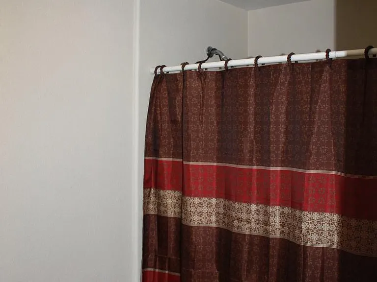 2nd Bedroom Bath