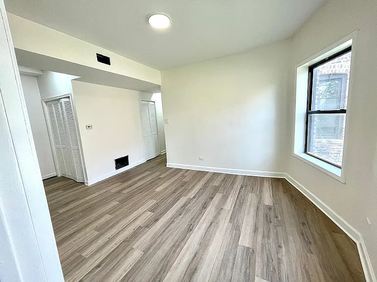 5623 S Prairie Ave #3S — Photo 4