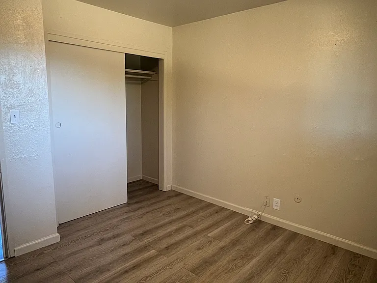 2418 N Edwards Ave #3 — Photo 9