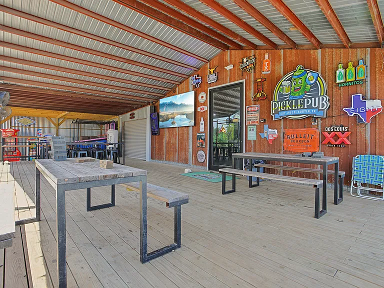 Pickle Pub