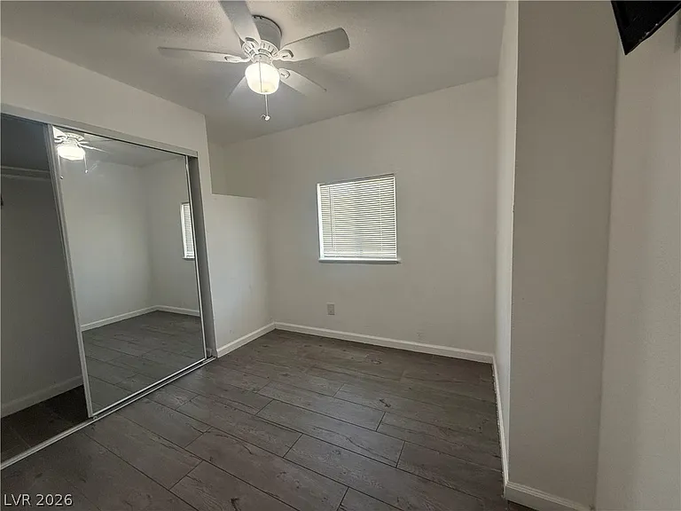 6208 Ilanos Ln #B — Photo 14