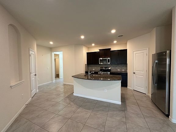 5th image of 14114 Madrigal Ln