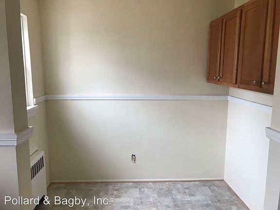 5th image of 4818 W Grace St