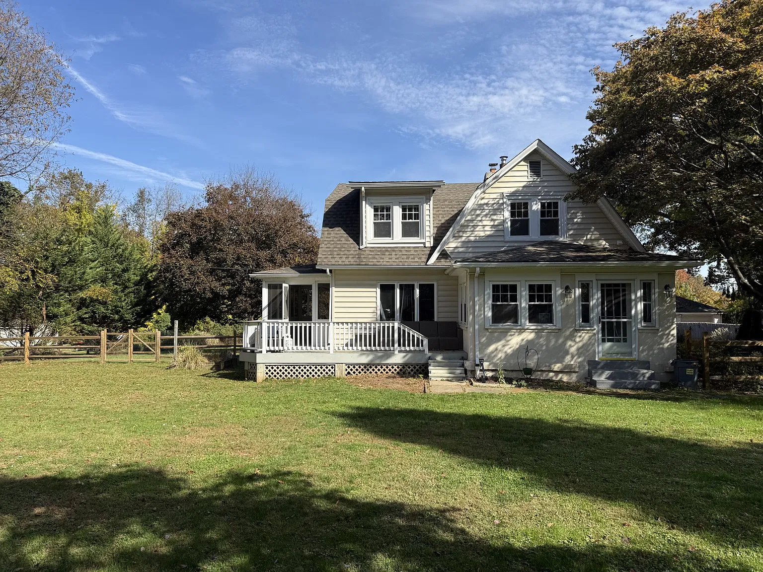 1 bed, 900 sqft, $2,000 — Photo 2