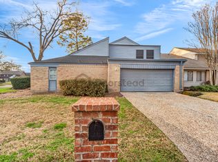 6678 Radley Dr, Spring, TX 77379