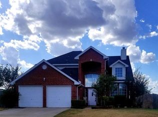 1145 Finch Cir, Midlothian, TX 76065