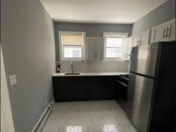 27 Schuyler Ter, East Orange, NJ 07017