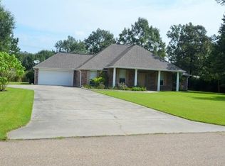 26 Weldon Cir, Ponchatoula, LA 70454