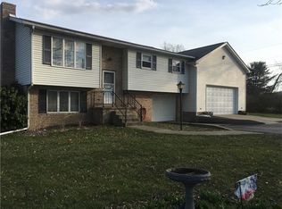 356 Pleasant Valley Rd, Connellsville, PA 15425