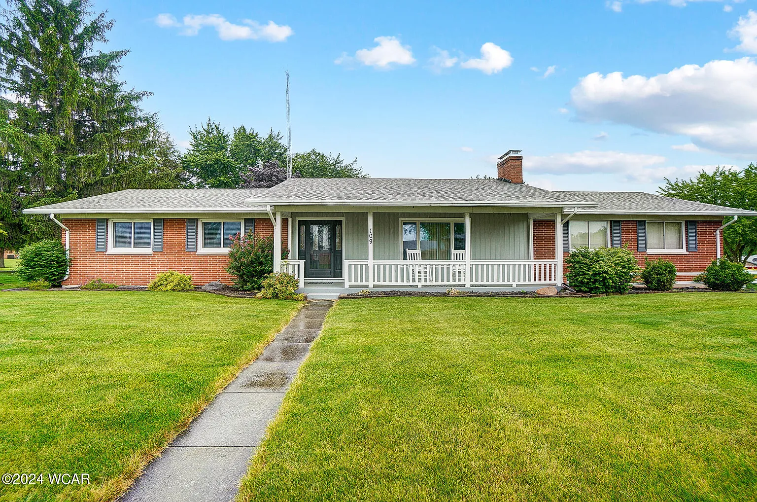 109 Devonshire Dr photo 1