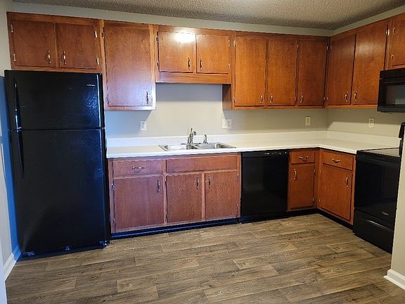 2nd image of 2869 Cobalt Dr