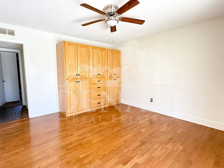 3155 E El Moro Ave — Photo 8