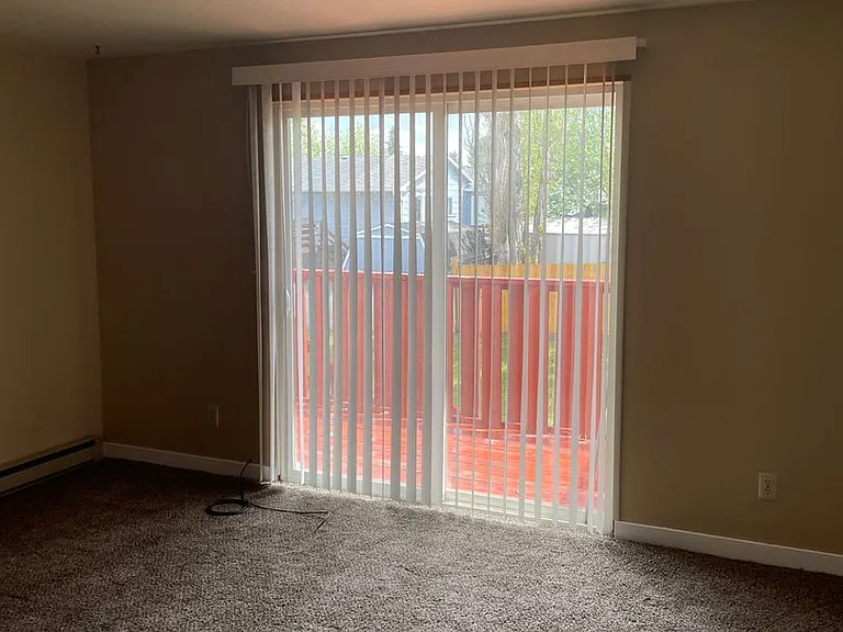 260 Shoshone Ave — Photo 4