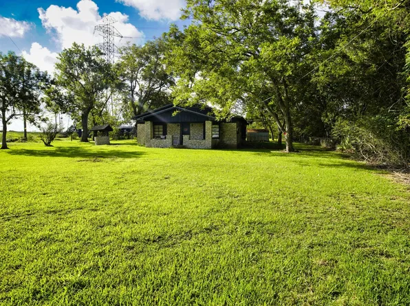 1203 County Road 677, Brazoria, TX 77422