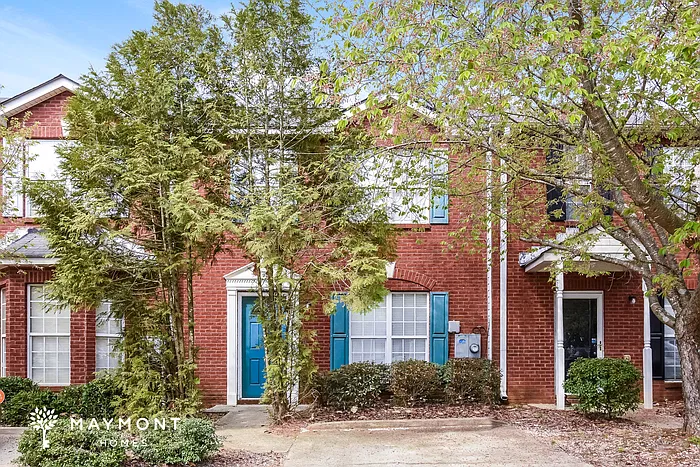 5871 Strathmoor Manor Cir