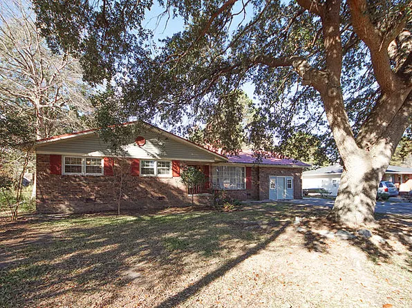 2796 Dantzler Dr, North Charleston, SC 29406