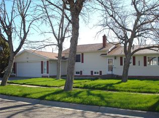 1112 3rd St W, Roundup, MT 59072