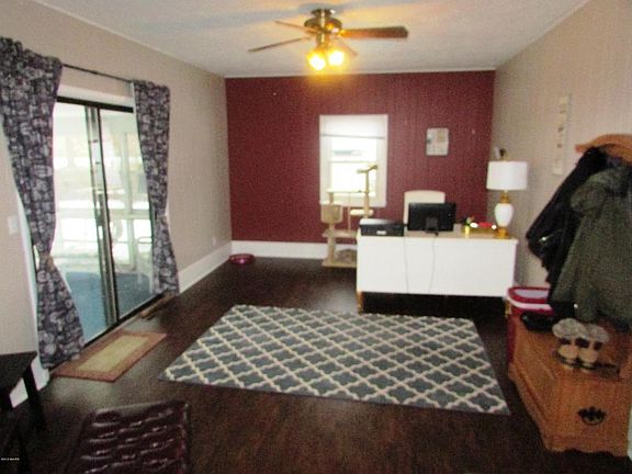 5th image of 330 Eaton St