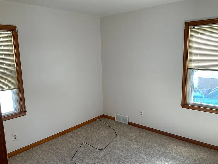 8329 Walnut Dr — Photo 3